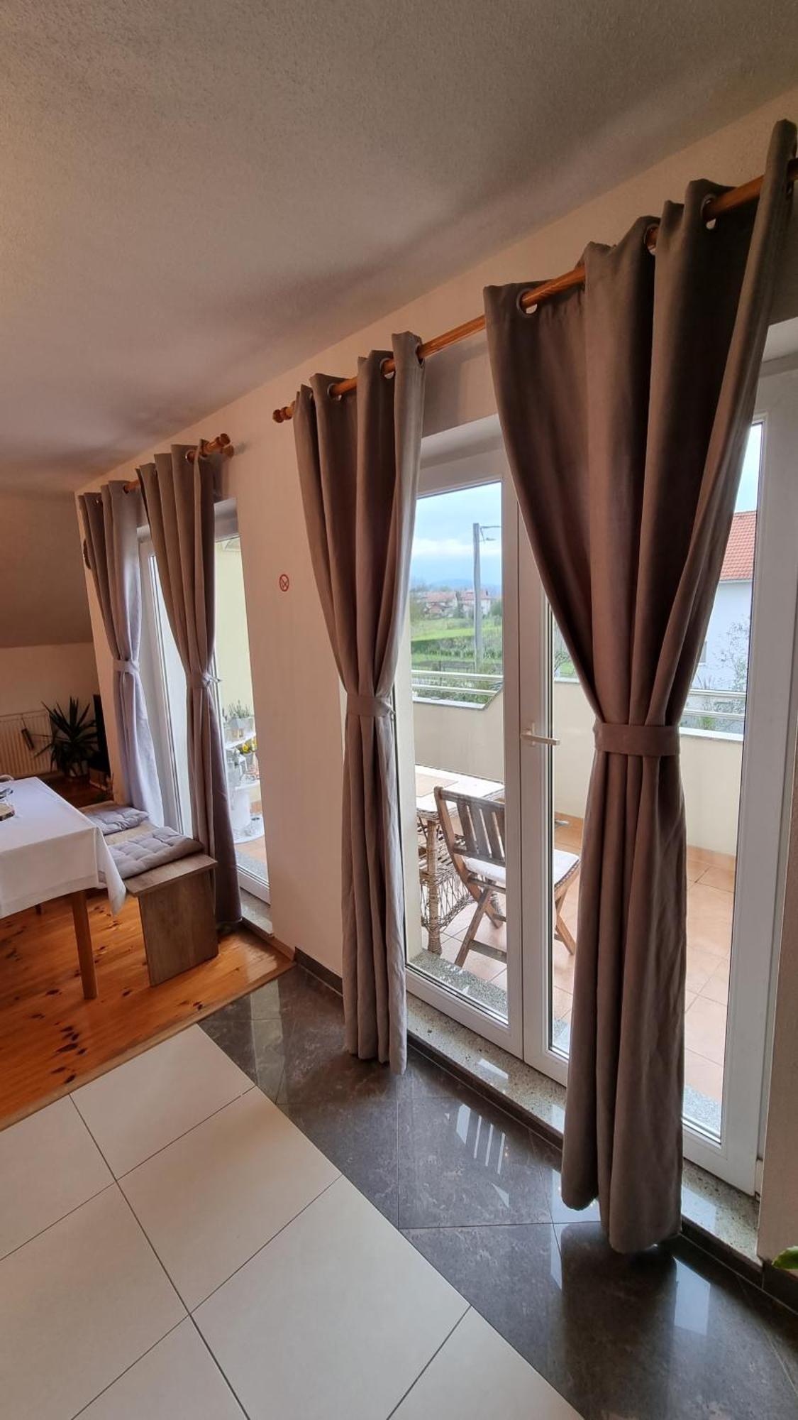 Apartment Jugi Brdovec (Zagreb)